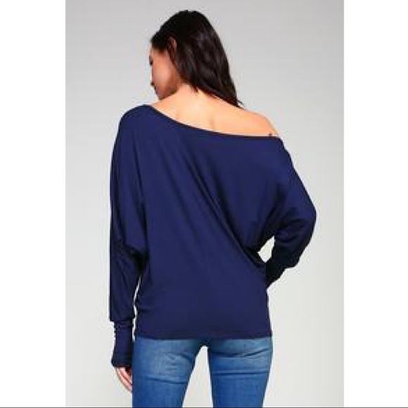Super soft off-one-shoulder top - Picture 4 of 6
